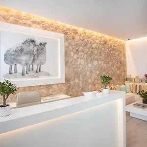 2* Otel Matogianni